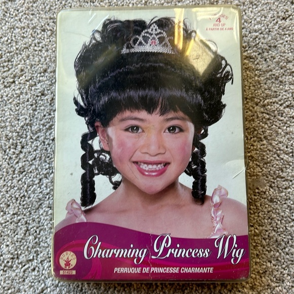 *LAST CHANCE, DONATING SEPTEMBER 30TH* RUBIE’S CHILDS CHARMING PRINCESS WIG - Picture 1 of 2